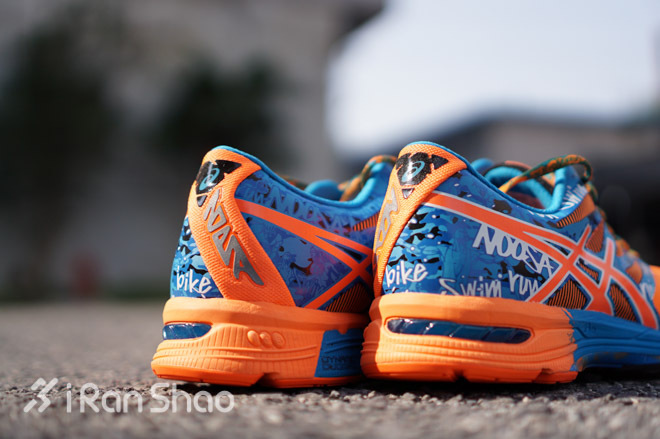 开箱 | 内敛外骚，亚瑟士Noosa Tri 10的生存王道