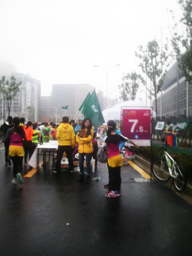 雨中奔跑---上海浦东国际女子半程马拉松赛众测报告