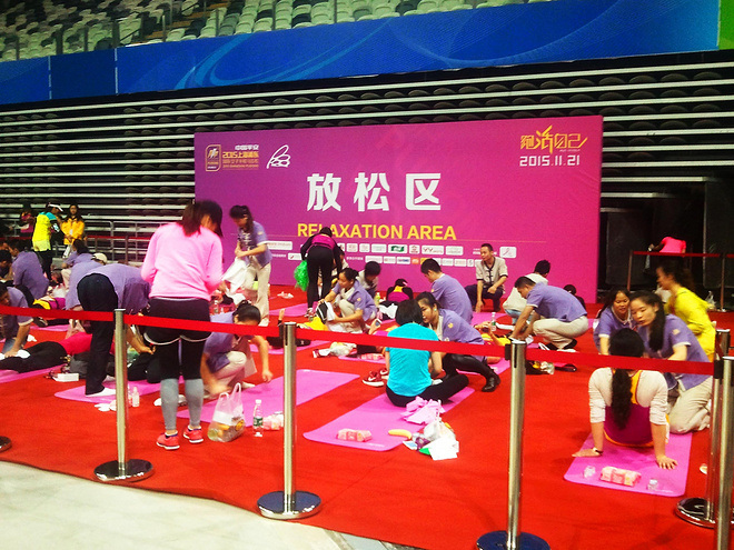 雨中奔跑---上海浦东国际女子半程马拉松赛众测报告