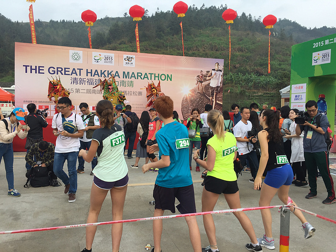 【众测报告】南靖土楼半程马拉松——绝美的赛道风景和有待提升的组织水准