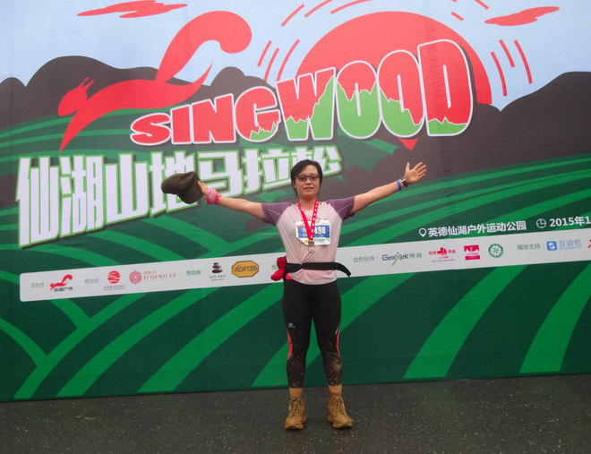 在雨中漫步，尝水中的味道