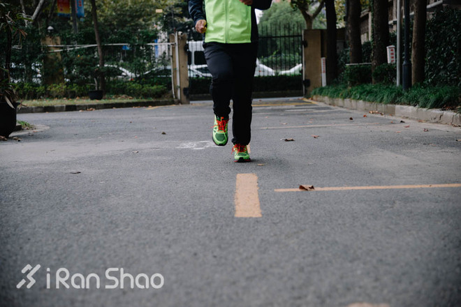 评测 | 云端之梦坚若磐石，李宁云二代冬季款跑鞋