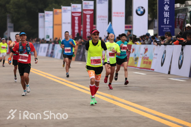 侬好上马  | 这些瞬间无关其他，跑就懂了。