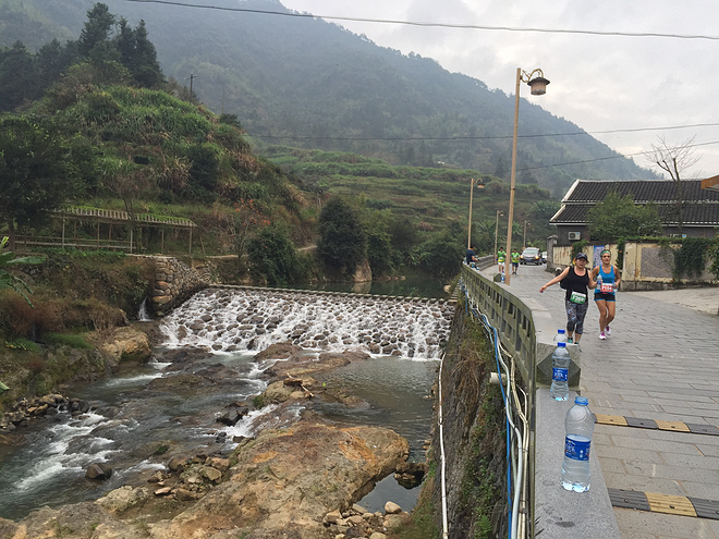 【众测报告】南靖土楼半程马拉松——绝美的赛道风景和有待提升的组织水准