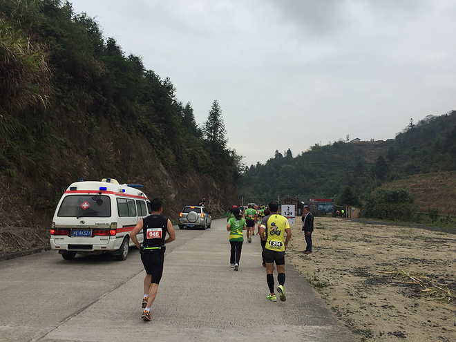 【众测报告】南靖土楼半程马拉松——绝美的赛道风景和有待提升的组织水准