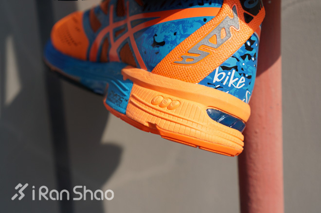 开箱 | 内敛外骚，亚瑟士Noosa Tri 10的生存王道