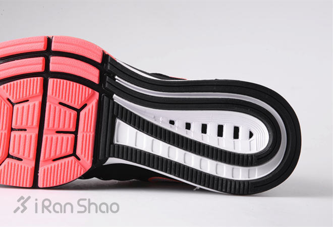 开箱 | Nike Air Zoom Vomero 10，漂亮得不像实力派