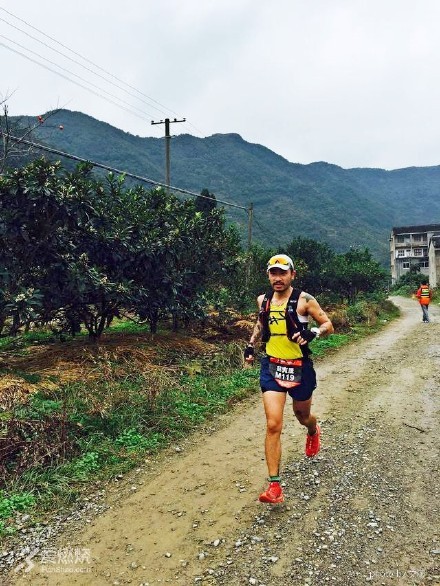 “如果我想你，我愿意翻越四个半小时的山路，来到你面前。”——纪录在我与柴古唐斯恋爱的四个半小时里