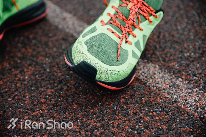 评测 | 云端之梦坚若磐石，李宁云二代冬季款跑鞋