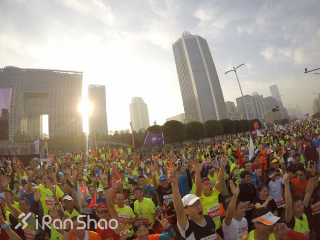 回顾 | 首届南马，一场“出人意料”的马拉松