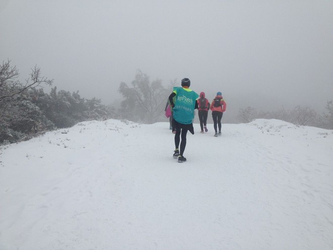 我参加了西山半程