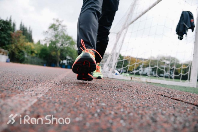 评测 | 云端之梦坚若磐石，李宁云二代冬季款跑鞋