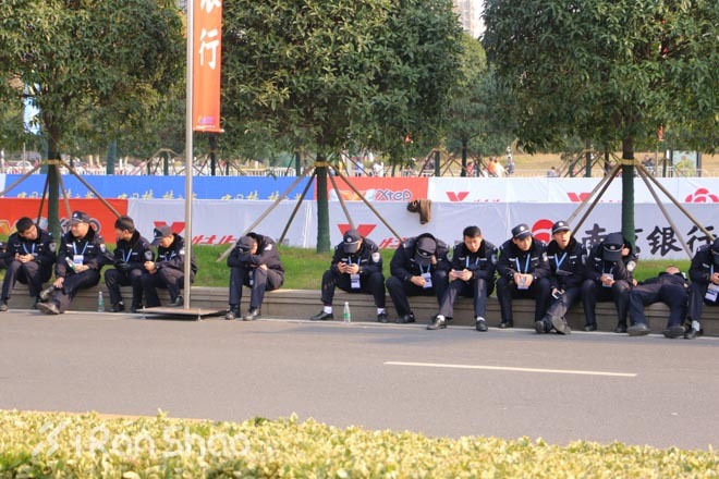 回顾 | 首届南马，一场“出人意料”的马拉松