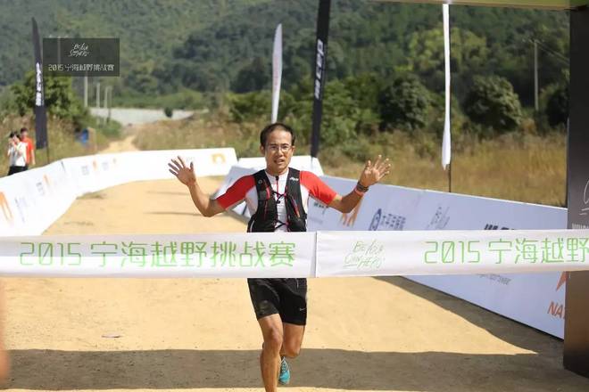 不是2者强，而是强者2