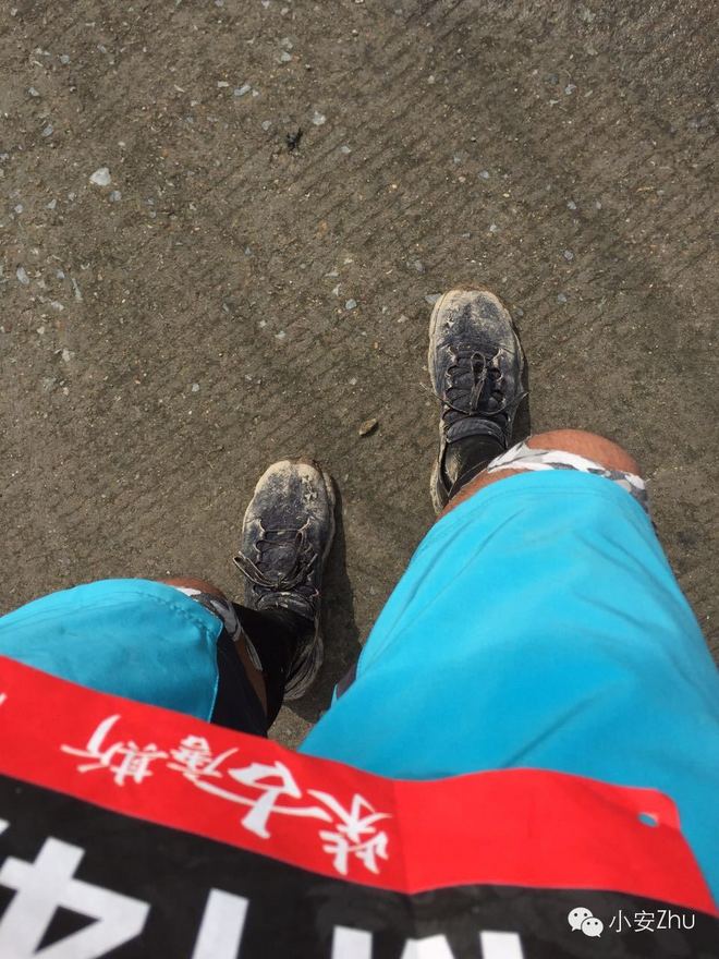在山泥地里跑一场白送的马拉松