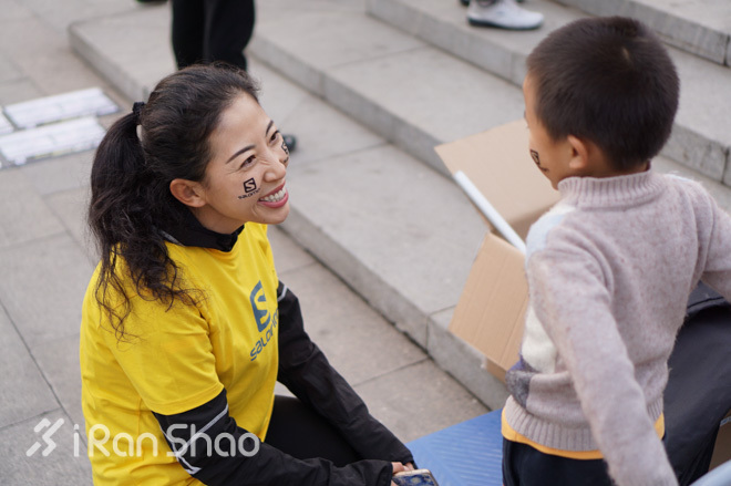 现场 | 赶在银杏叶落下时，分秒不差跑玩半马——Salomon城市越野北京站