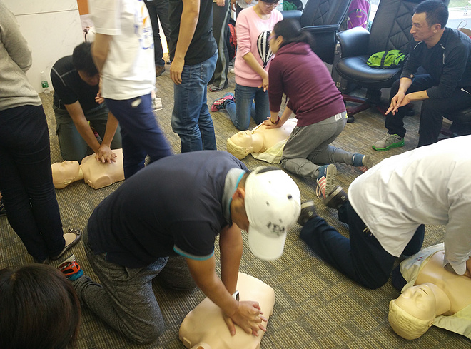 你若安好，便是晴天------2015上海马拉松急救兔T59随记