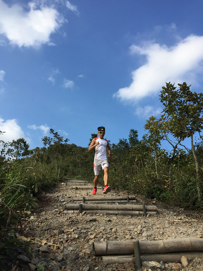 下坡致胜—梦想中的红翼 salomon s-lab wings 简单测评