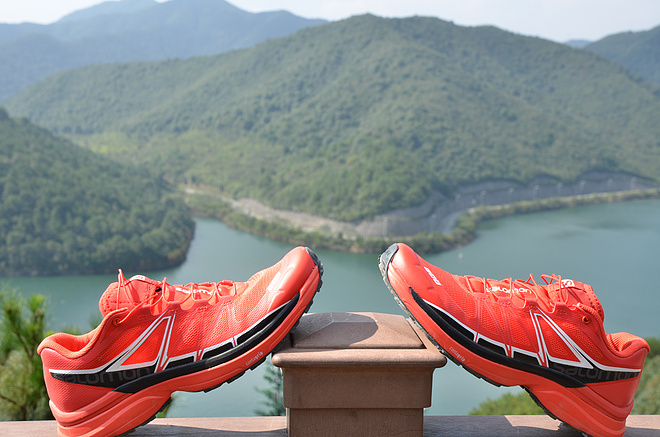 下坡致胜—梦想中的红翼 salomon s-lab wings 简单测评