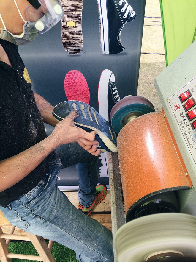 拎着爱鞋逛北面－TNF户外节流水账