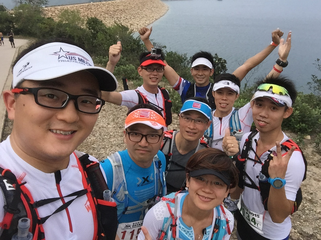 四个人，八条腿，一颗心，我们共同的乐施毅行者