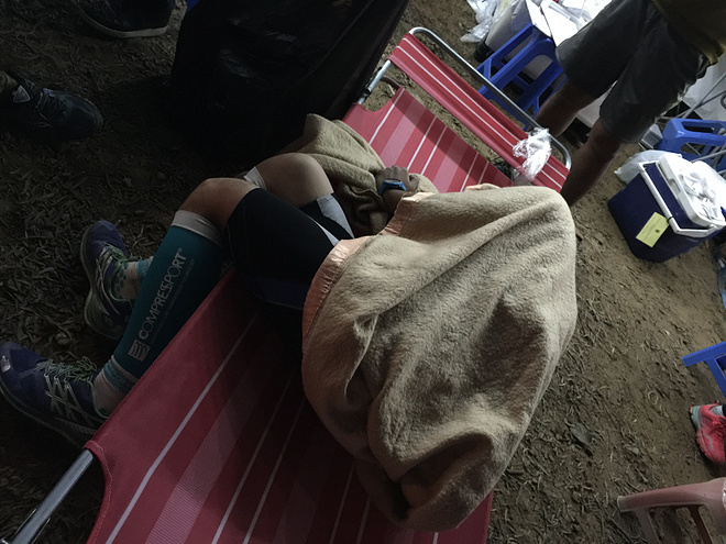 四个人，八条腿，一颗心，我们共同的乐施毅行者