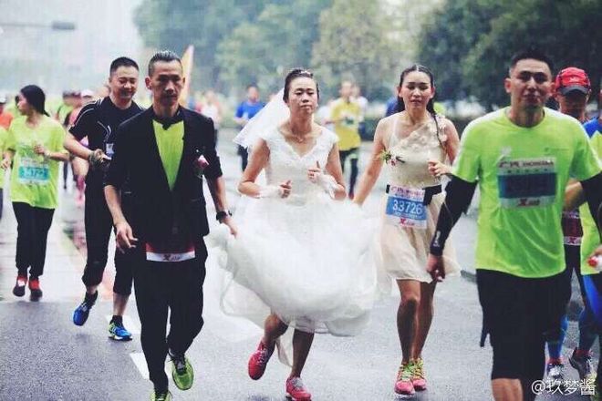 70斤软妹，独自战胜21.0975K全纪录！