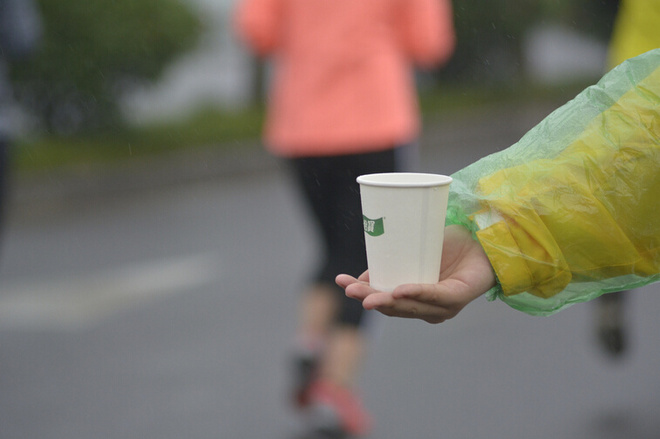 美，在路上；跑，活自己——上海浦东国际女子半程马拉松赛众测报告