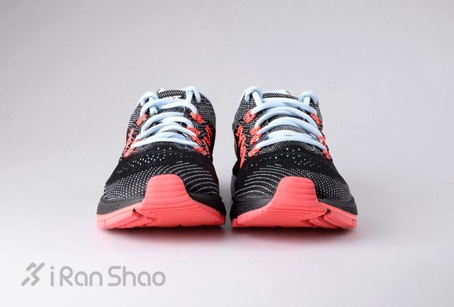 开箱 | Nike Air Zoom Vomero 10，漂亮得不像实力派