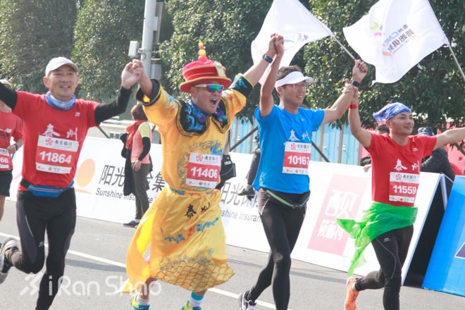 回顾 | 首届南马，一场“出人意料”的马拉松