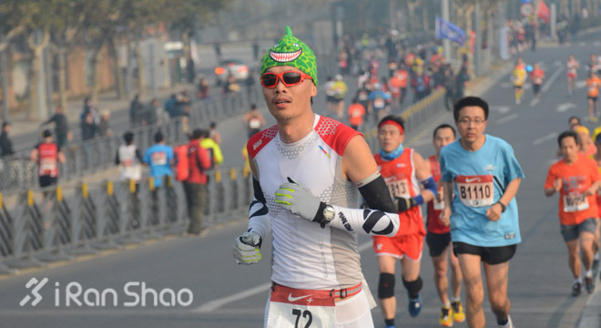 侬好上马 | 我们和一些跑步老鸟聊了聊跑上马「决胜点」