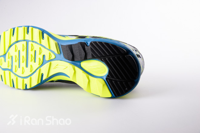 评测 | 踩着云彩跑过秋冬—李宁云二代冬款跑鞋评测