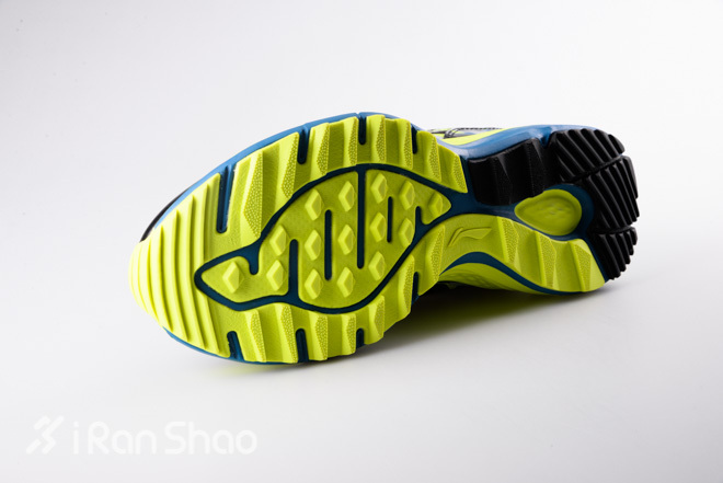 评测 | 踩着云彩跑过秋冬—李宁云二代冬款跑鞋评测