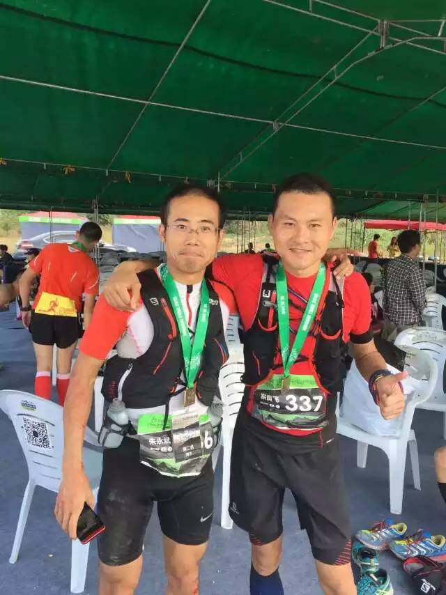 不是2者强，而是强者2