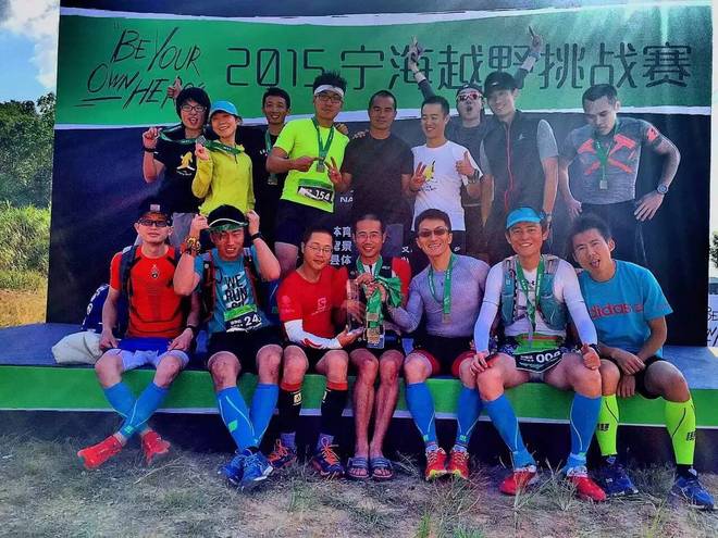 不是2者强，而是强者2