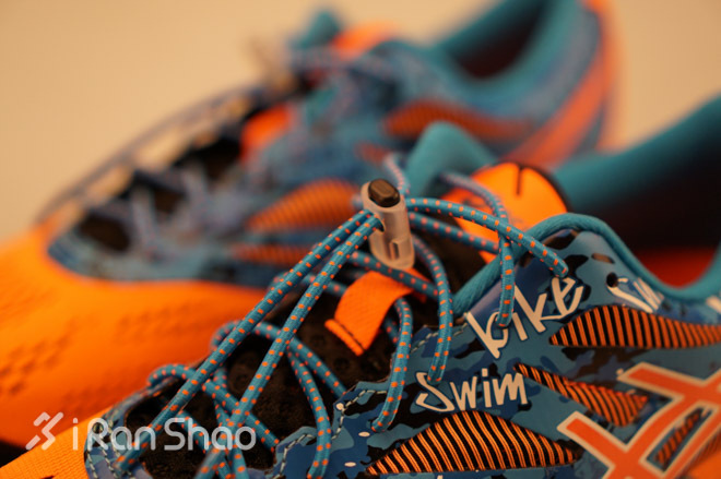 评测 | asics Noosa 10，像辆风格硬朗的美式肌肉车一样飞驰