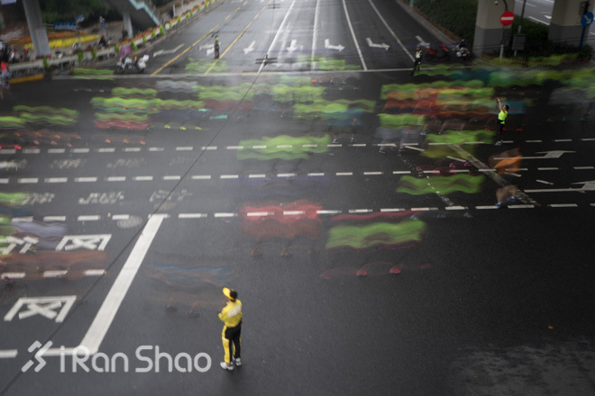 侬好上马  | 这些瞬间无关其他，跑就懂了。