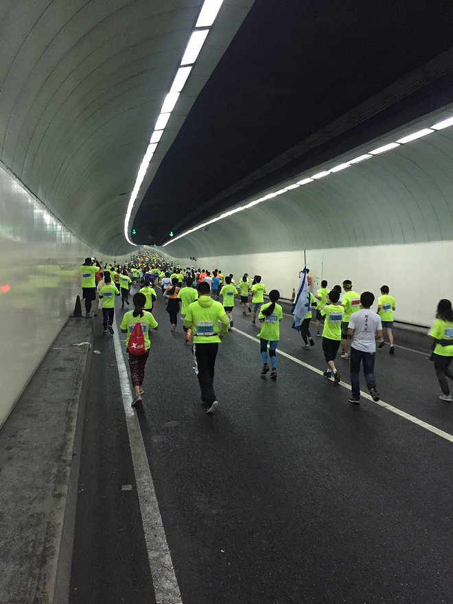 烟雨蒙蒙步杭州-记录自己的杭州马拉松之行