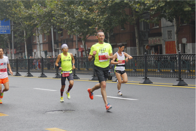 战 上 海          记我的2015上海马拉松