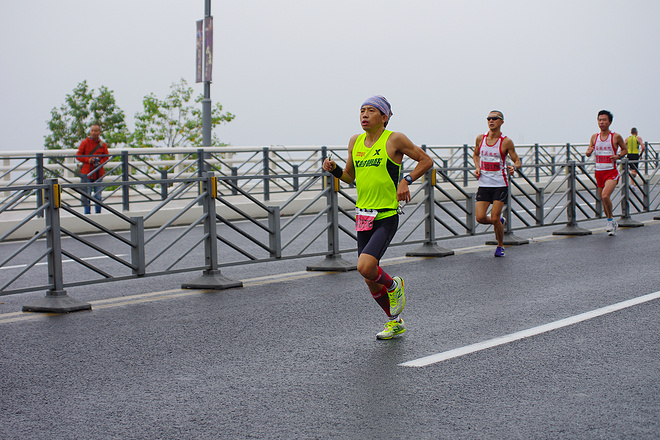 战 上 海          记我的2015上海马拉松