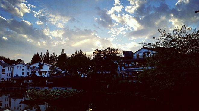 最文青威斯杭州十年越野，我的第一跑