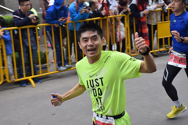 “侬好上马”让我们单纯的跑下去
