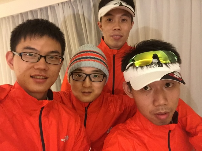 四个人，八条腿，一颗心，我们共同的乐施毅行者