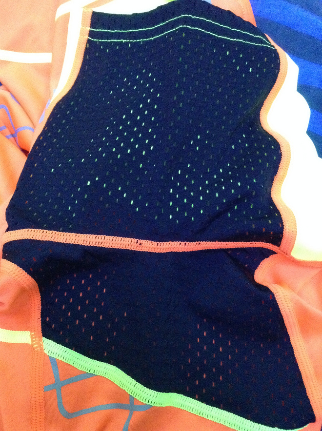 【众测报告】ActionFox快乐狐狸跑步套装 | 有似非有 如微风吹过一样柔软