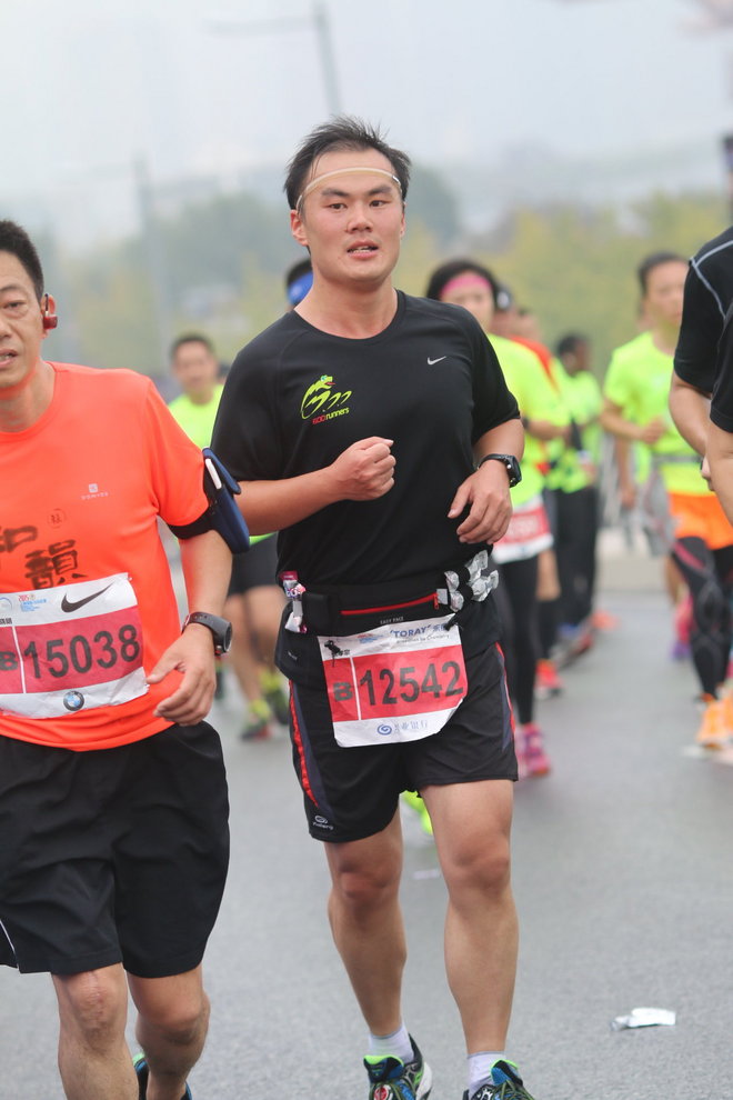 “侬好上马”让我们单纯的跑下去