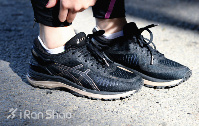跑鞋 | ASICS亚瑟士 MetaRun，长距离跑鞋的黑金之选！