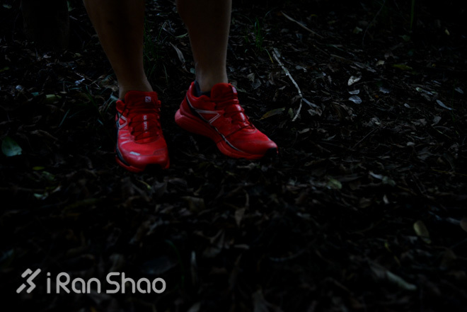 跑鞋 | Salomon 萨洛蒙 SLAB-Wings，红的不怕野