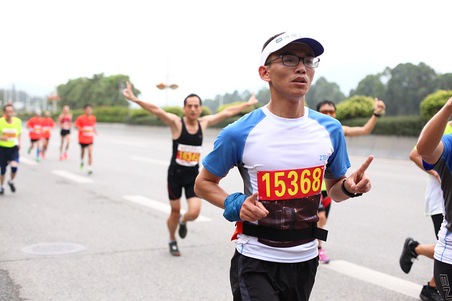 匆匆深广两马情