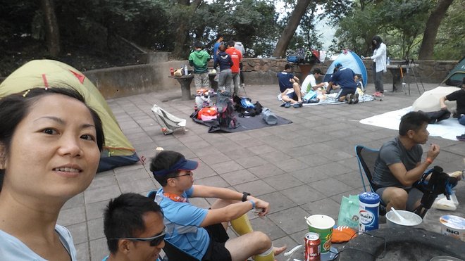 毅行者就是一場一期一會的山友嘉年華；只是麥理浩徑不是我的菜。