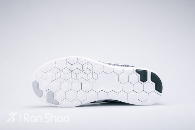 开箱 | 当Free遇上Lunarlon，Nike Free RN Distance是耐克粉的年终礼物